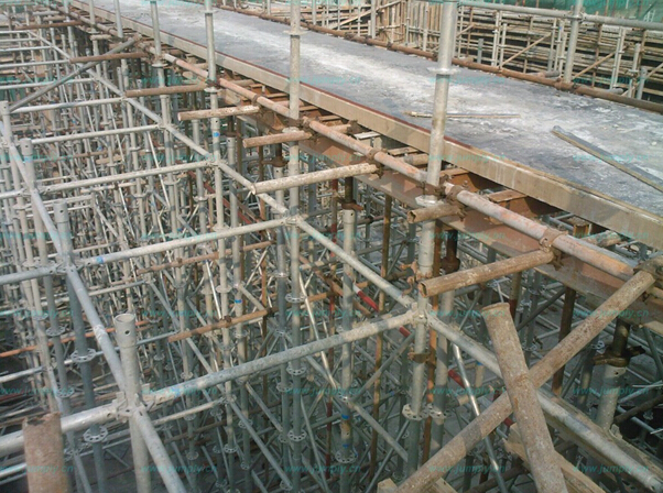 【建筑钢管脚手架】完工后理应“功成身退”！