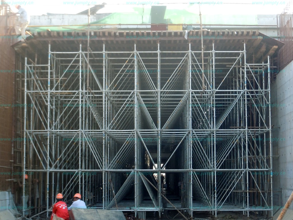 “承插型盘扣式脚手架，搭建好助手，效率有保障”