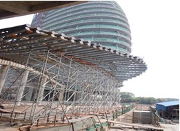 【苏州建筑脚手架】不忽略肩上的责任