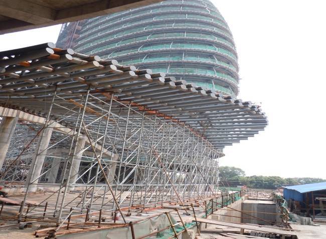 建筑工人在使用苏州建筑脚手架的时候设置要求有哪些？