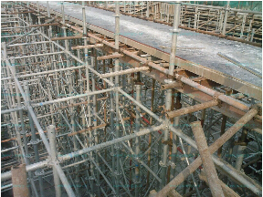 建筑钢管脚手架的搭建工作